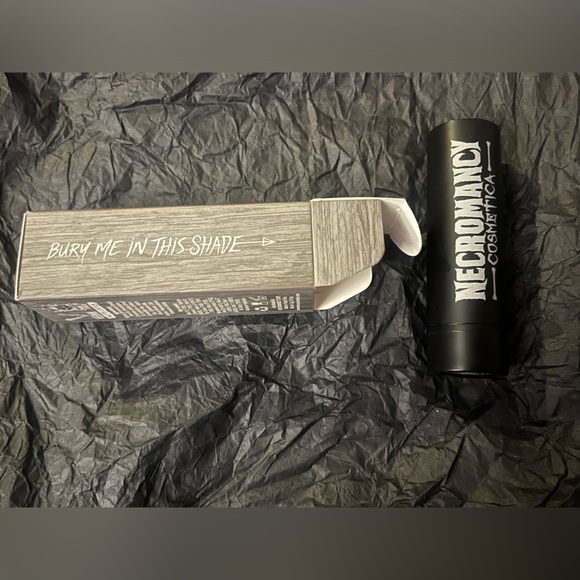 Necromancy Cosmetica Segunda Plaga Vegan Handcrafted Lipstick Imported (BNIB) - Picture 3 of 10